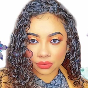 Meet your Posher, Mina